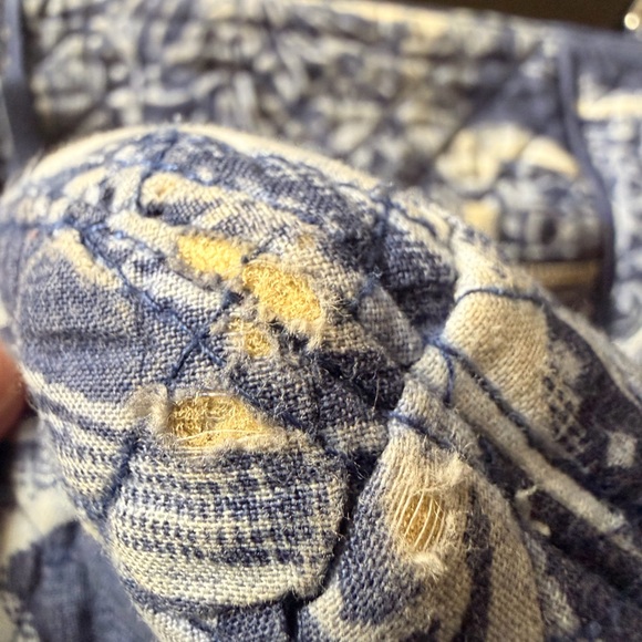 Vera Bradley Navy and Cream Quilted Crossbody Bag - Picture 4 of 14